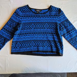 Blue and Black Cropped Sweater 3/4 sleeve size L